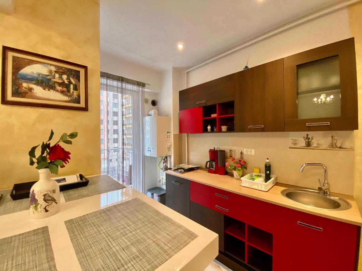 Valy Apartments Summerland Mamaia Esterno foto