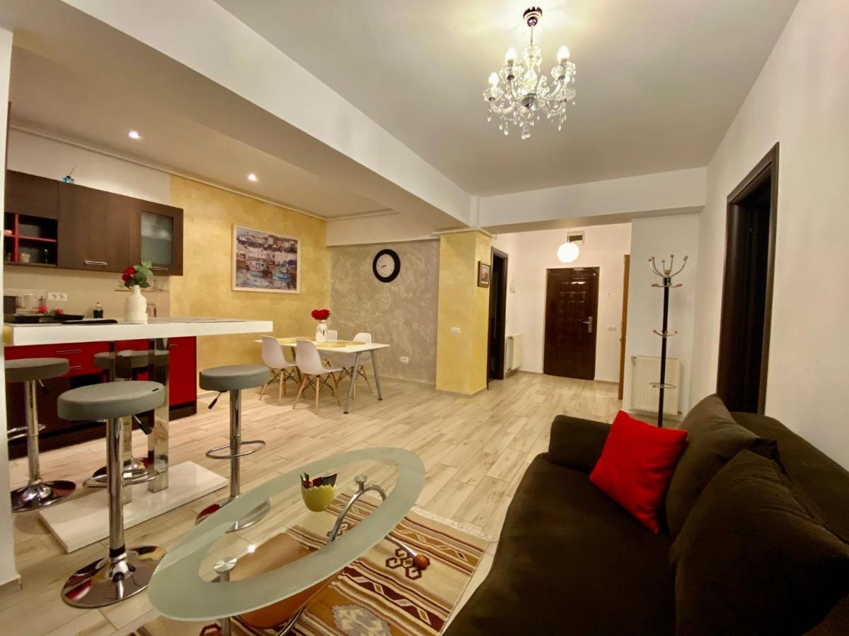 Valy Apartments Summerland Mamaia Esterno foto