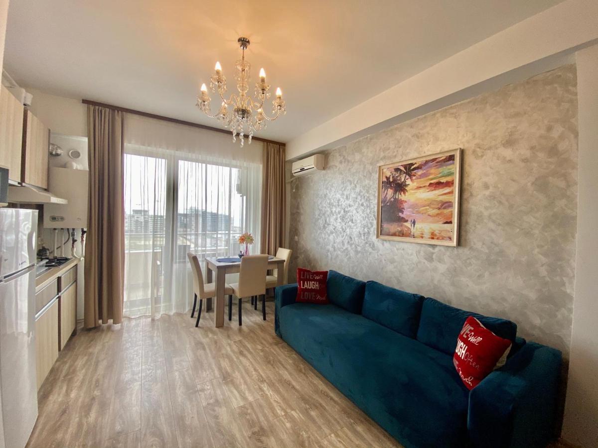 Valy Apartments Summerland Mamaia Esterno foto