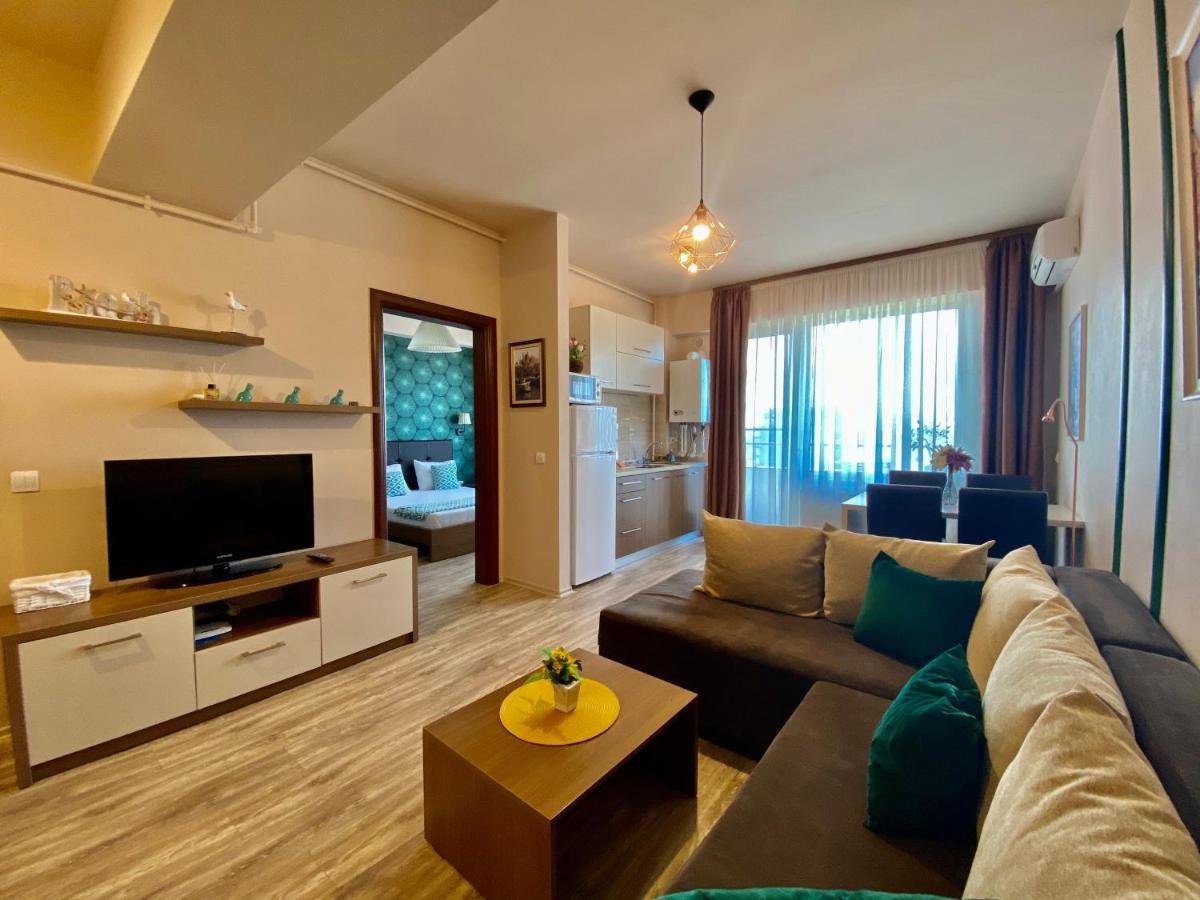 Valy Apartments Summerland Mamaia Esterno foto