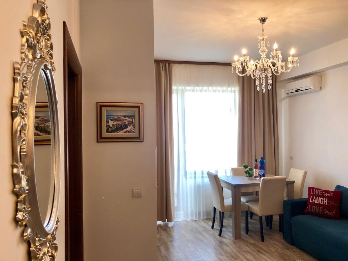 Valy Apartments Summerland Mamaia Esterno foto
