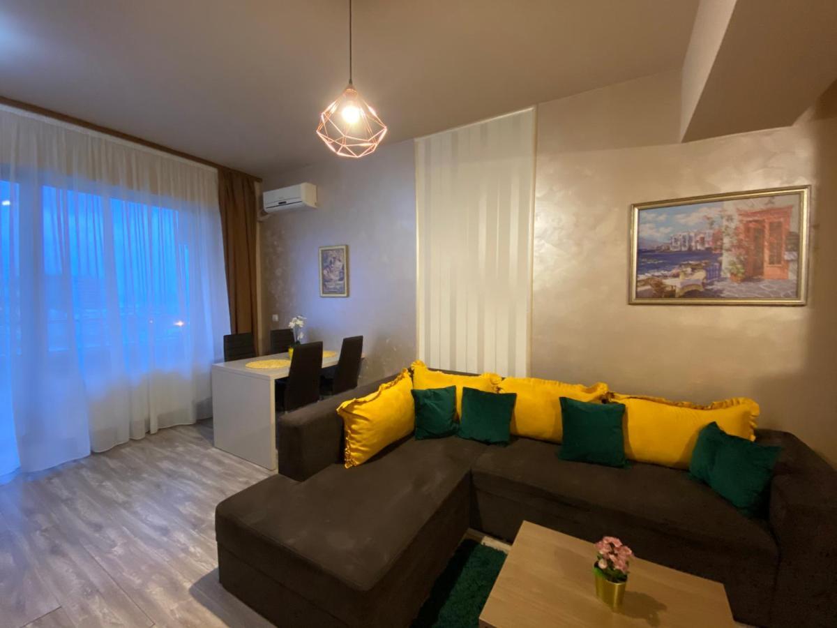 Valy Apartments Summerland Mamaia Esterno foto