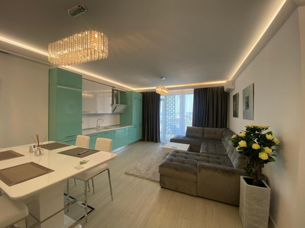 Valy Apartments Summerland Mamaia Esterno foto