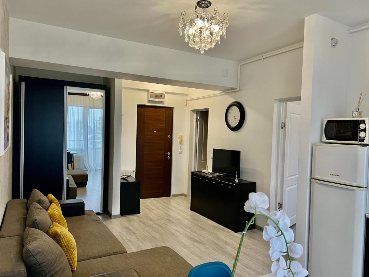Valy Apartments Summerland Mamaia Esterno foto