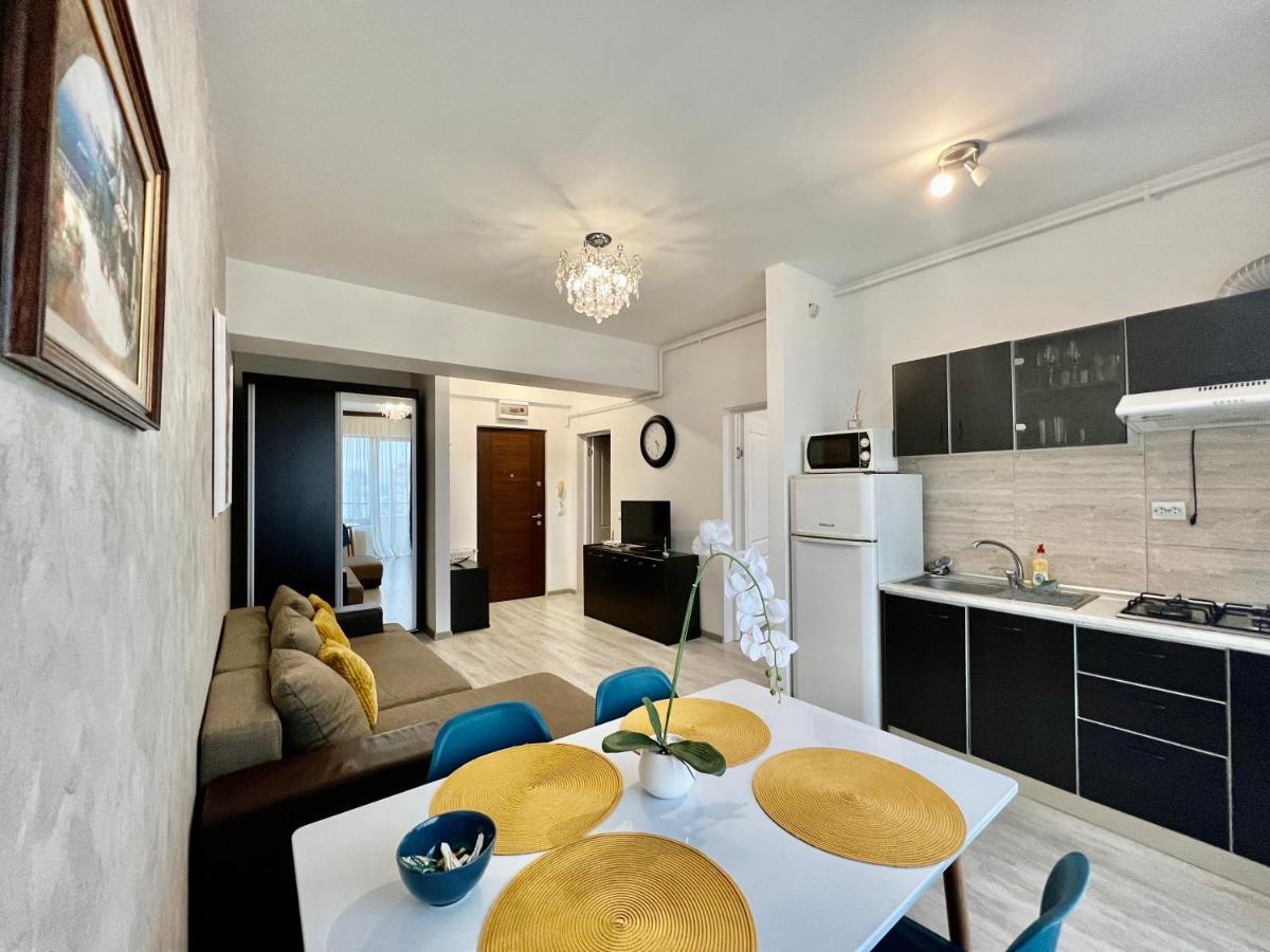 Valy Apartments Summerland Mamaia Esterno foto