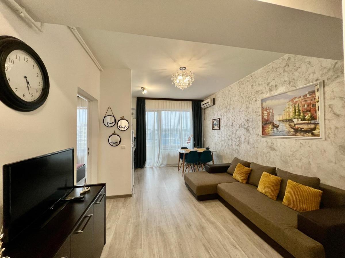 Valy Apartments Summerland Mamaia Esterno foto