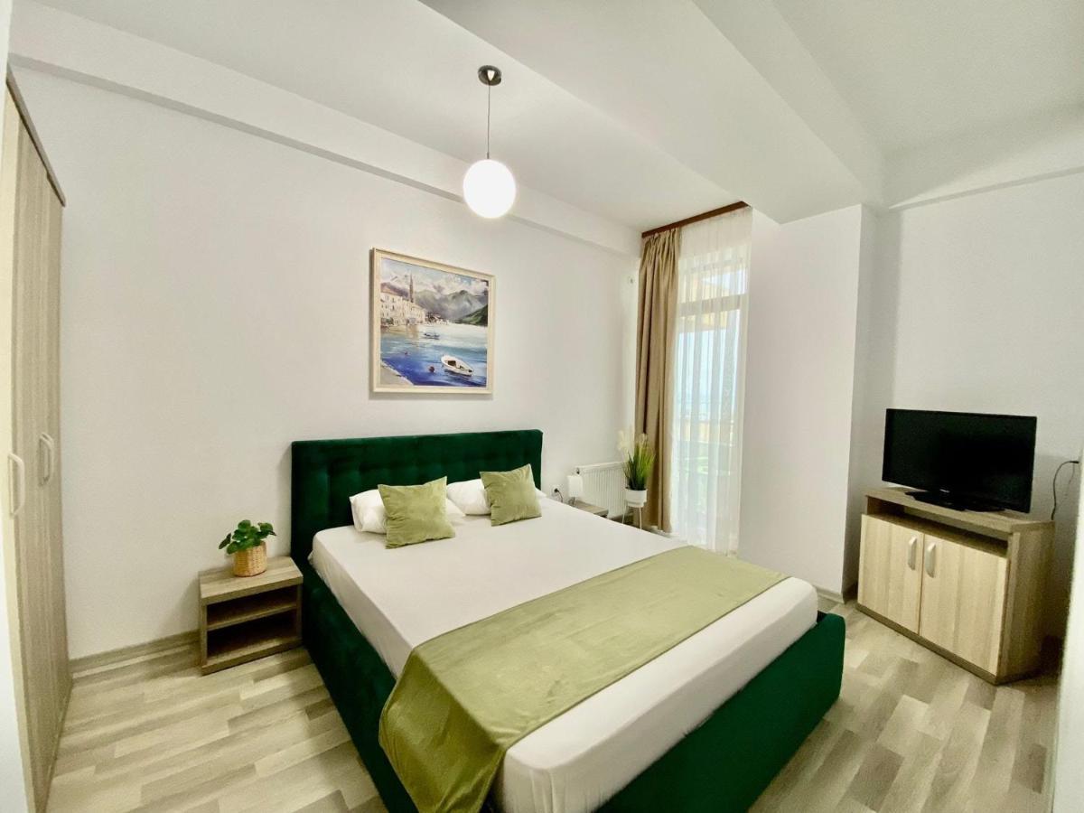 Valy Apartments Summerland Mamaia Esterno foto