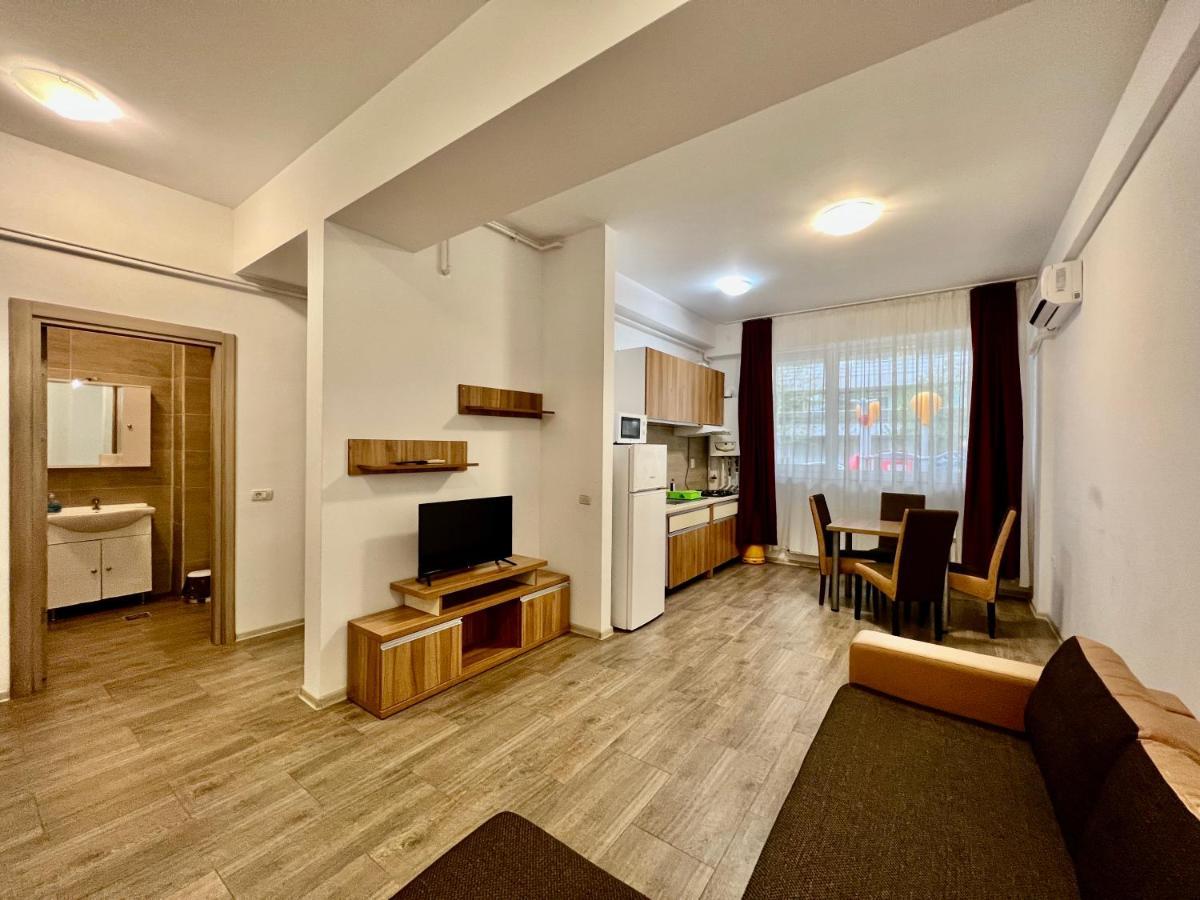 Valy Apartments Summerland Mamaia Esterno foto