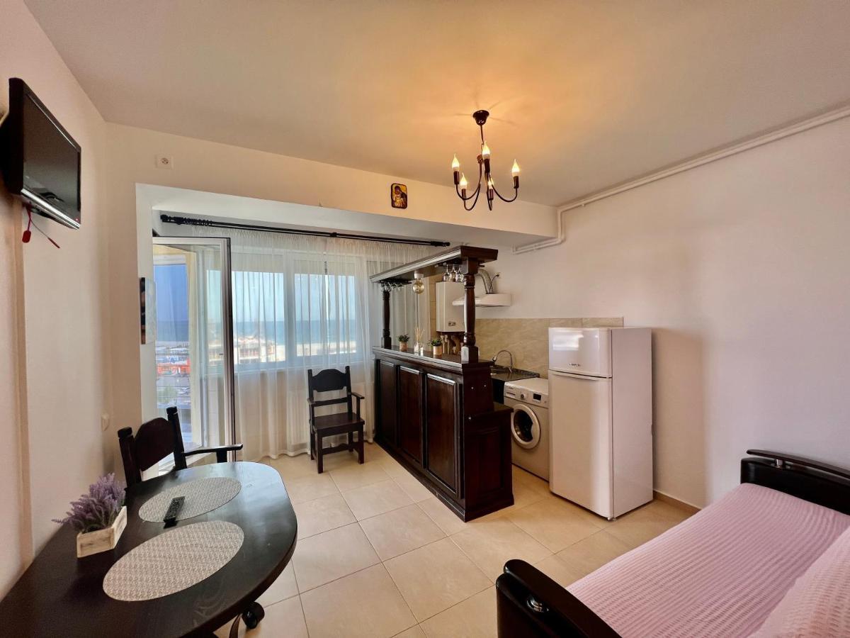 Valy Apartments Summerland Mamaia Esterno foto