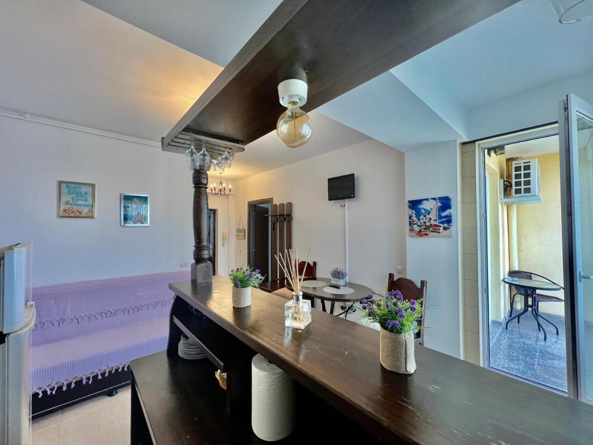 Valy Apartments Summerland Mamaia Esterno foto