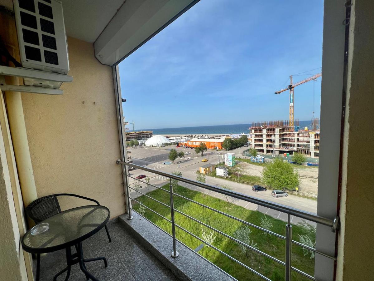 Valy Apartments Summerland Mamaia Esterno foto