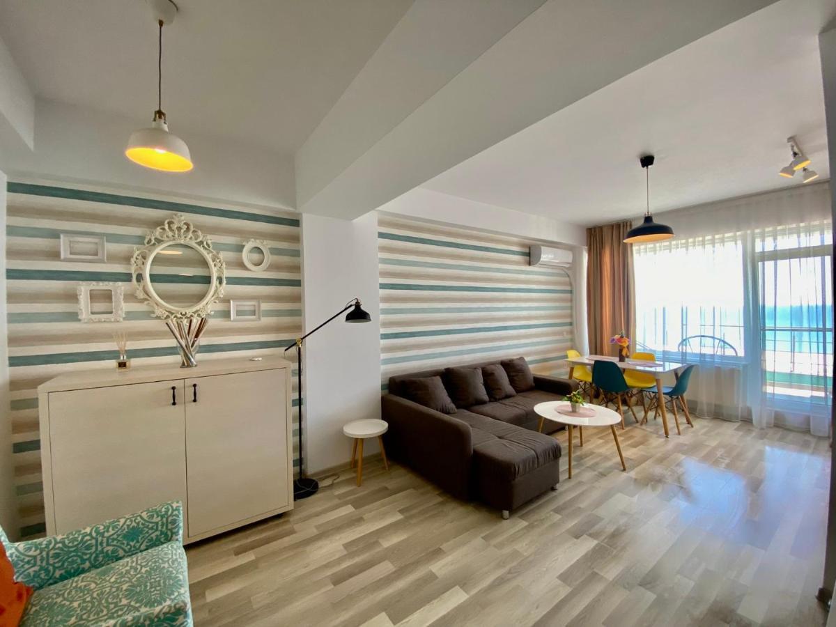 Valy Apartments Summerland Mamaia Esterno foto